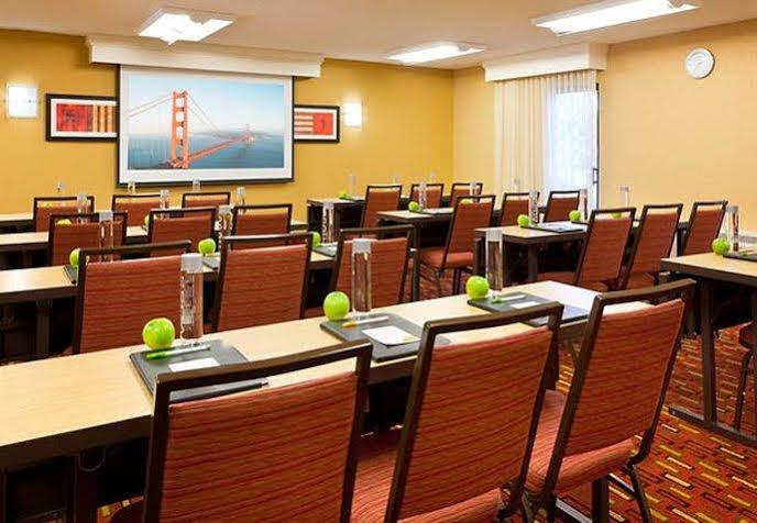 Courtyard By Marriott San Francisco Airport Hotel San Bruno Kültér fotó